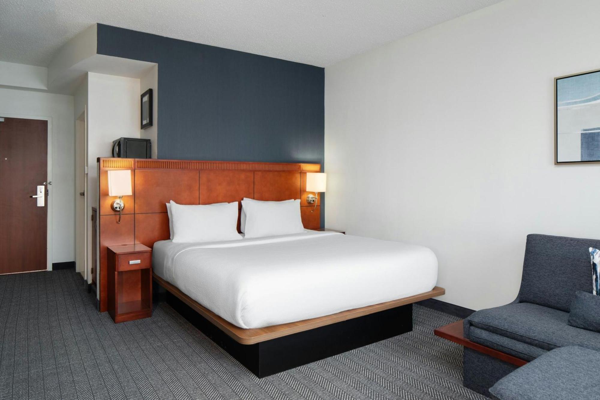 Courtyard By Marriott Knoxville Airport Alcoa Exterior photo