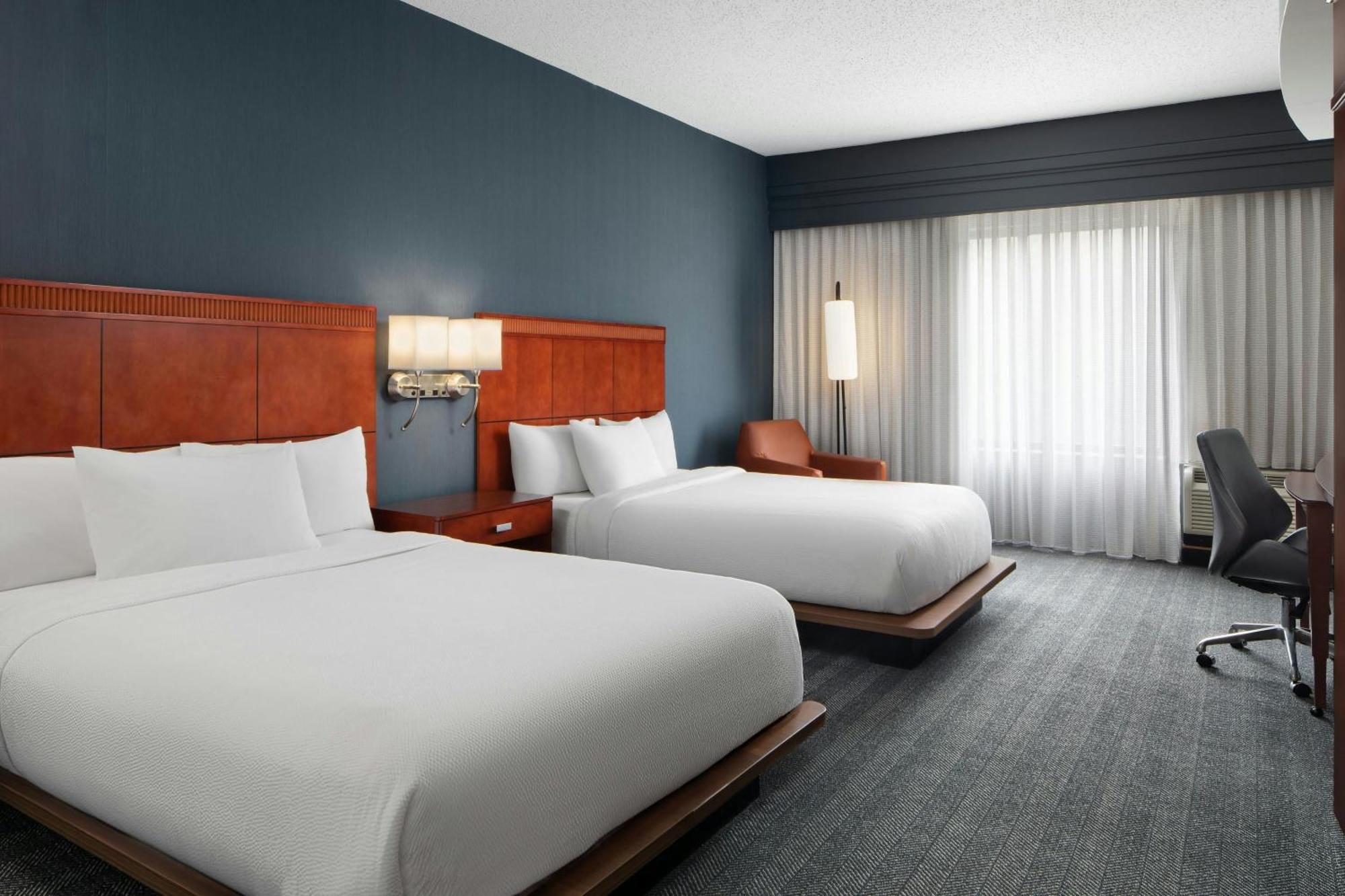 Courtyard By Marriott Knoxville Airport Alcoa Exterior photo