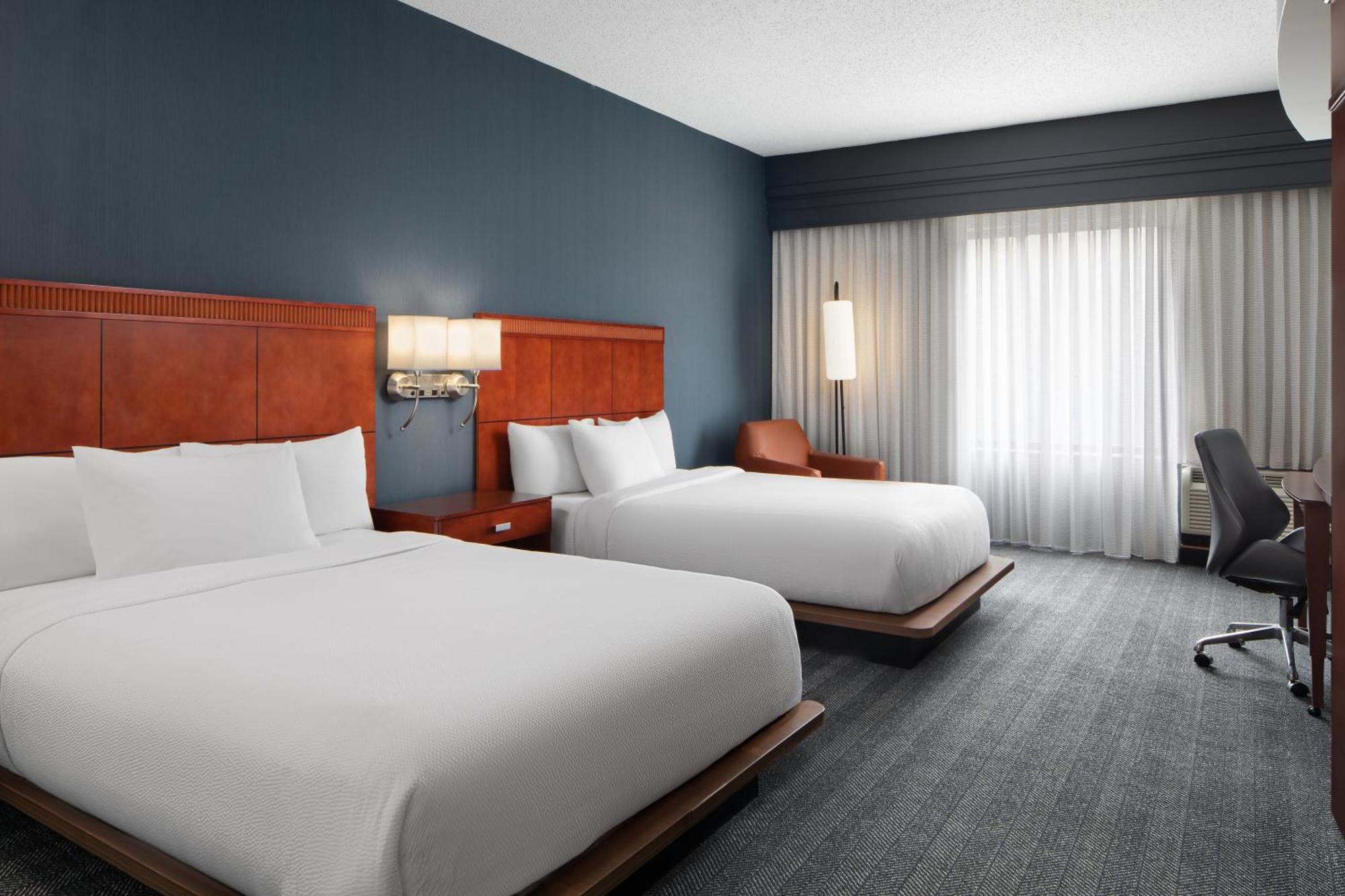 Courtyard By Marriott Knoxville Airport Alcoa Exterior photo